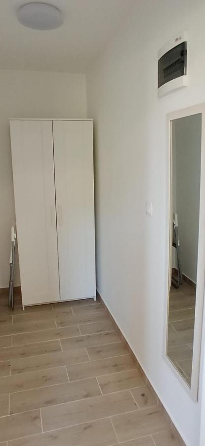 Apartments Davor Drage Exterior photo