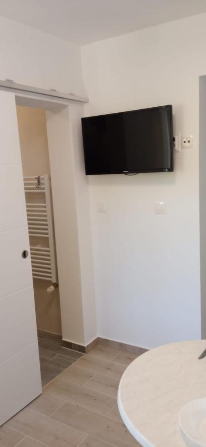 Apartments Davor Drage Exterior photo