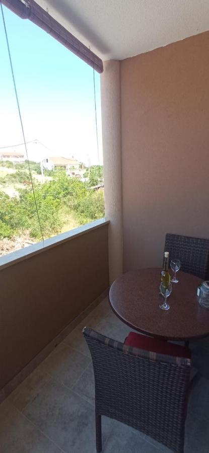 Apartments Davor Drage Exterior photo