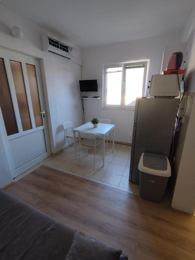 Apartments Davor Drage Exterior photo